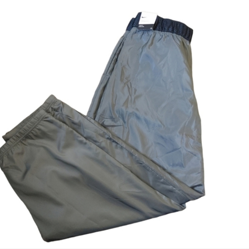 New! Nike tech pack pants size medium